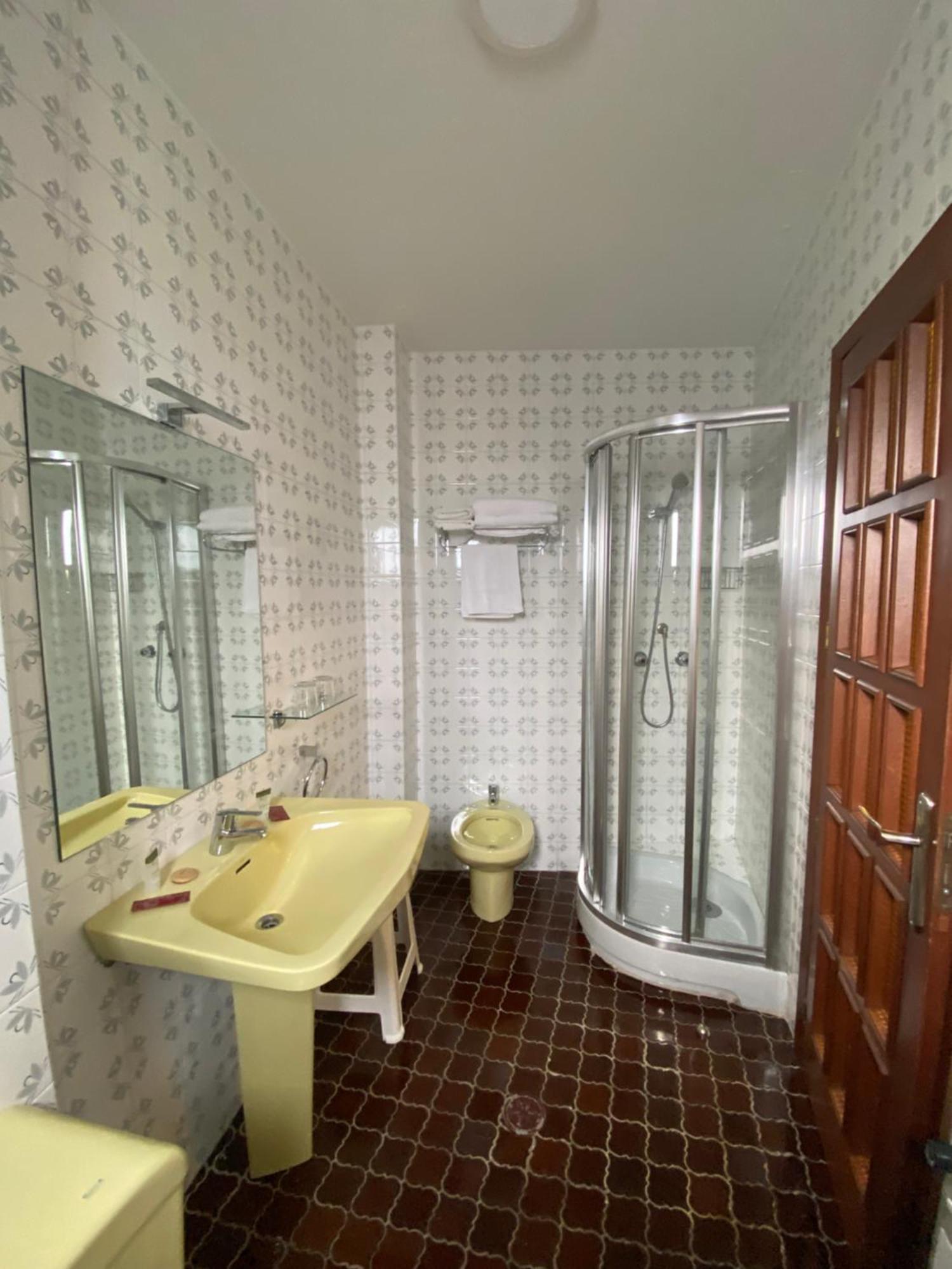 Vendaval Hotel Санта Марта де Ортигейра Екстериор снимка