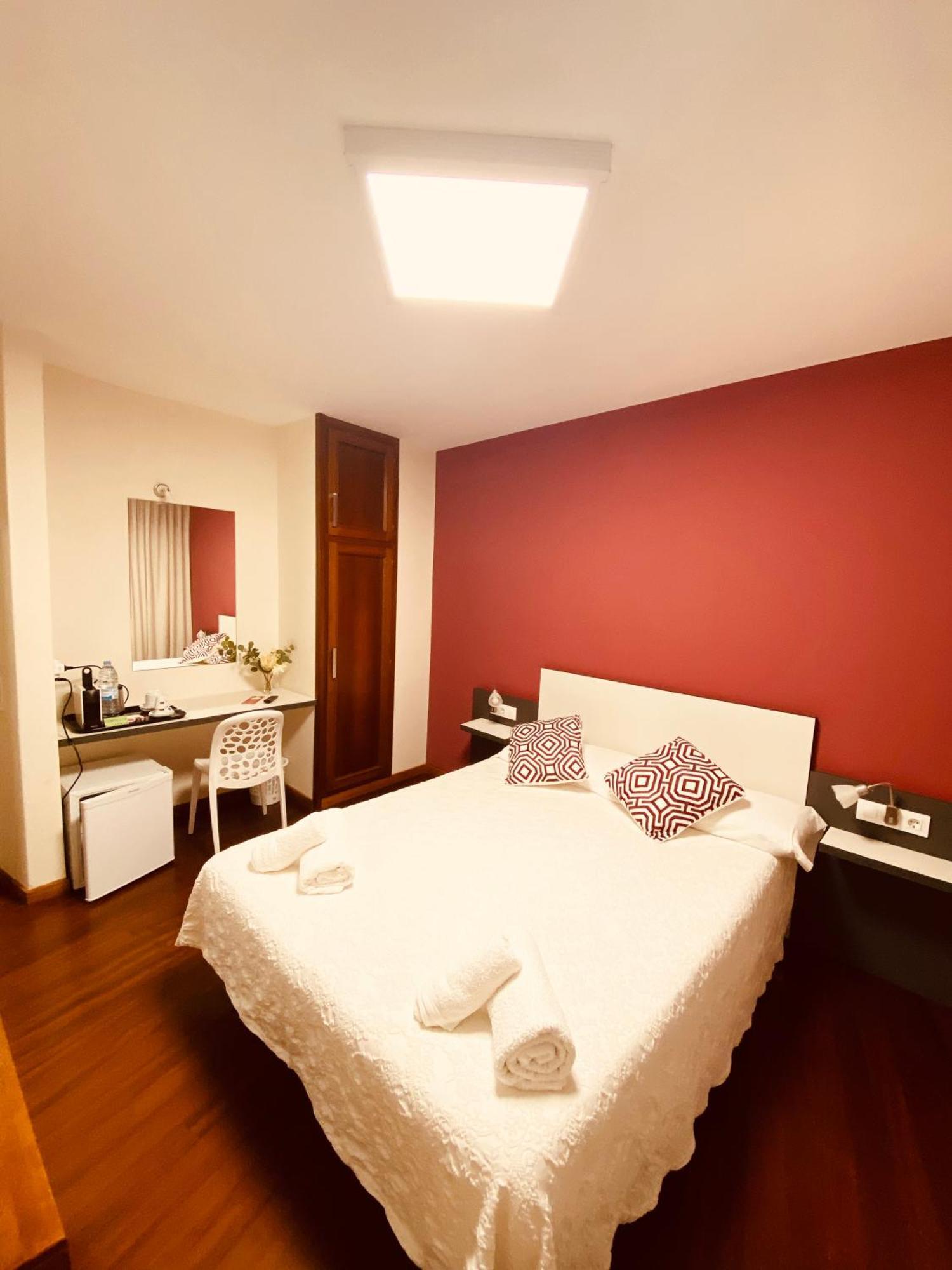 Vendaval Hotel Санта Марта де Ортигейра Екстериор снимка
