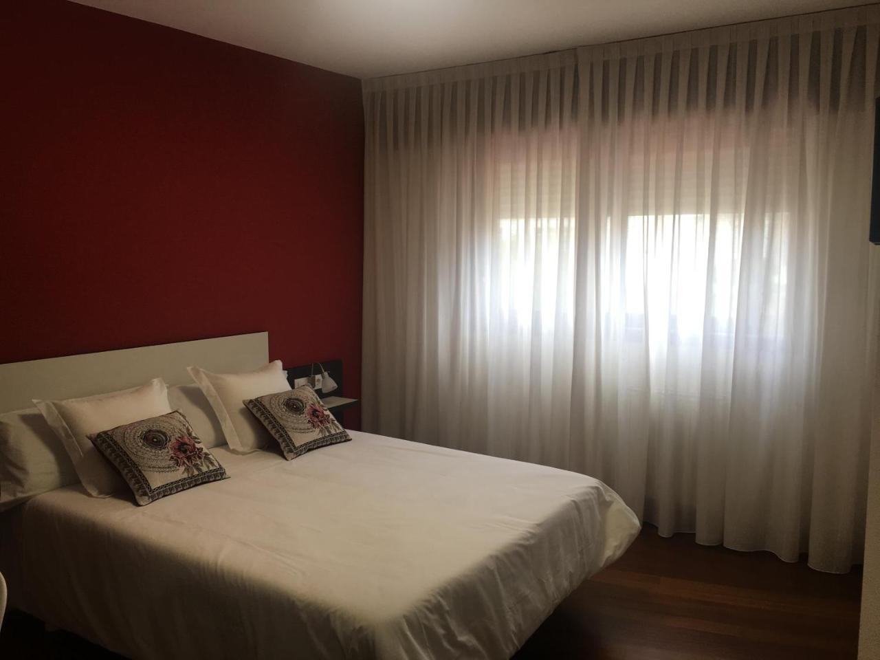 Vendaval Hotel Санта Марта де Ортигейра Екстериор снимка